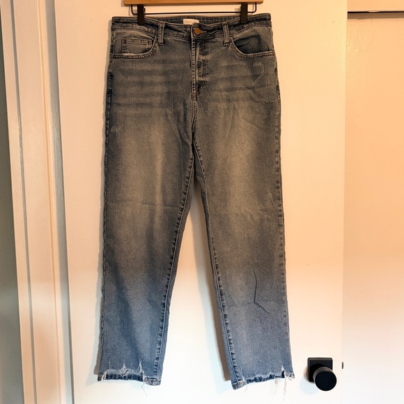 Hint of Blu Light Blue Cropped Jeans - Picture 2 of 6